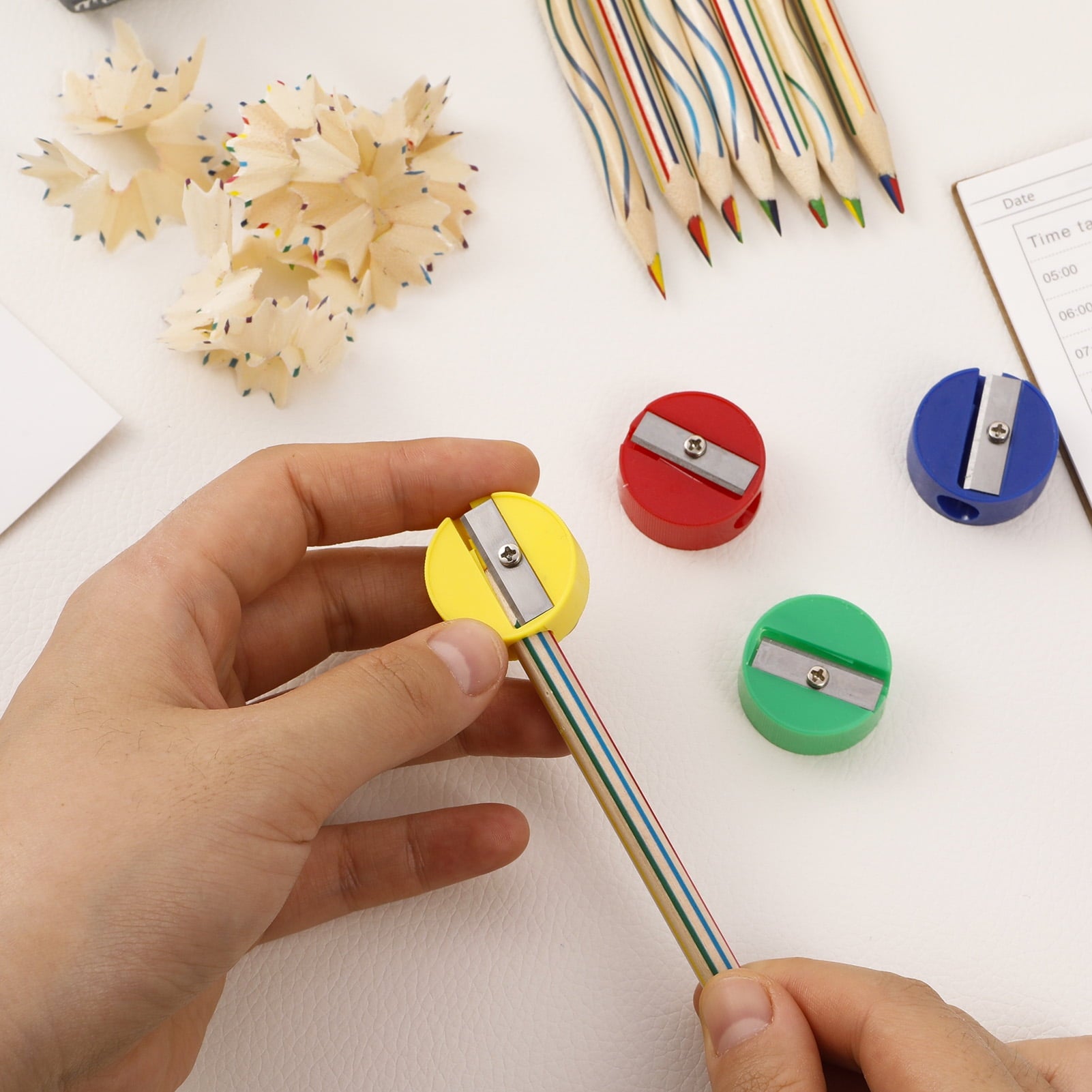 Taihexin 200 Pcs Colored Pencil Sharpeners in Bulk, Portable Handheld Pencil Sharpeners with 1 Holes for Kids Goodie Bag Fillers and Classroom Rewards (Color Random)